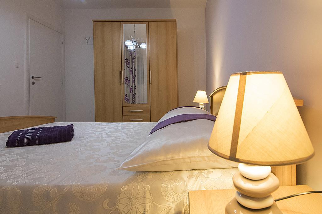 Apartments J&J Сплит Экстерьер фото